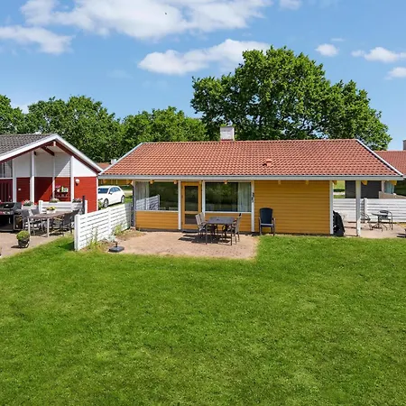 Awesome In With Kitchen Holiday home *